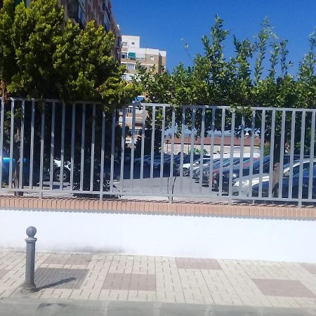 4 Dorm Cerca De Playa Y Centro Ciudad Apartment Malaga Bagian luar foto