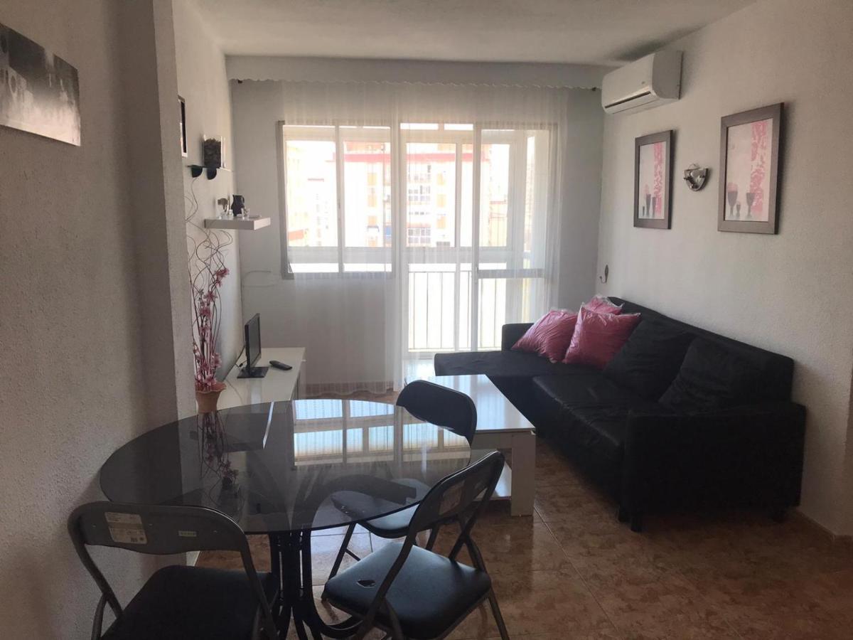 4 Dorm Cerca De Playa Y Centro Ciudad Apartment Malaga Bagian luar foto